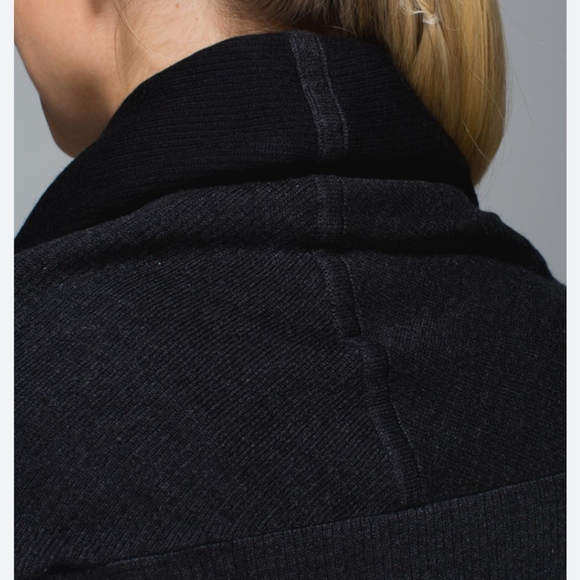 Euc Lululemon reversible knit  cardigan like 🆕 condition OS - Picture 2 of 16